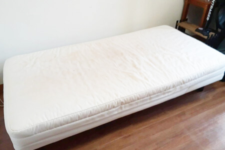 シングルベッドの不用品回収Before