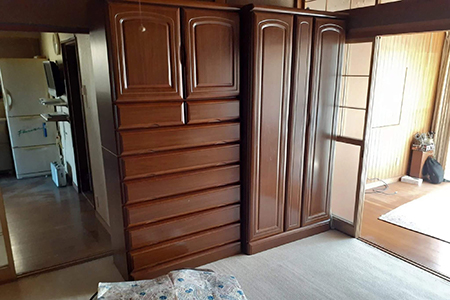 引越し後のタンスの不用品回収Before