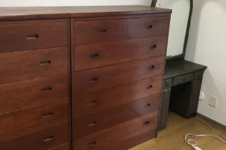 タンスと鏡台の不用品回収Before